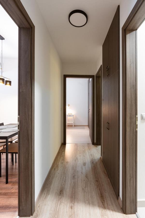Modern & Newly Built Apartment With Private Garage Budapest Exterior foto